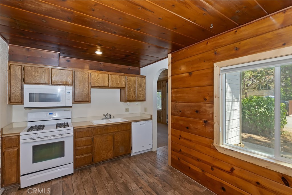 1109 Holden Avenue Property Photo 19