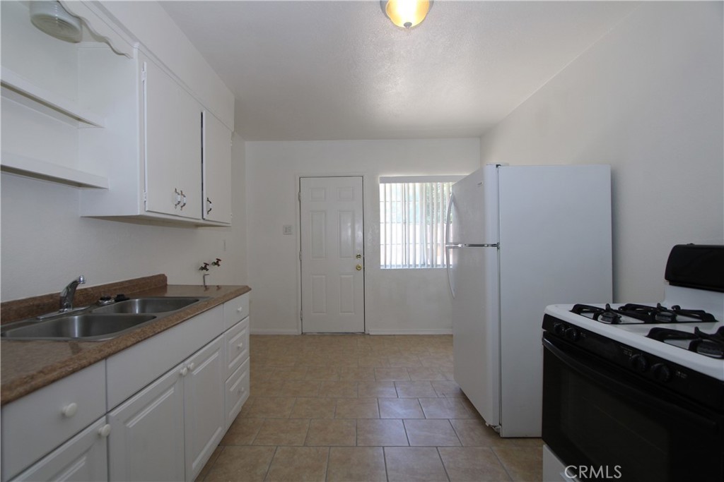 26098 10th Street 3 Property Photo 5