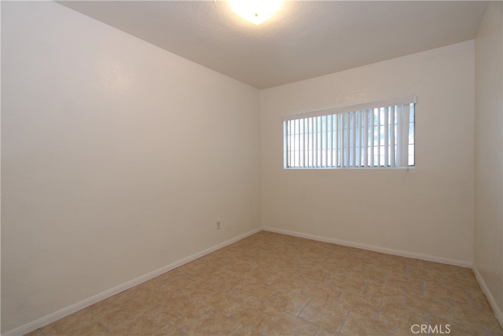 26098 10th Street 3 Property Photo 10