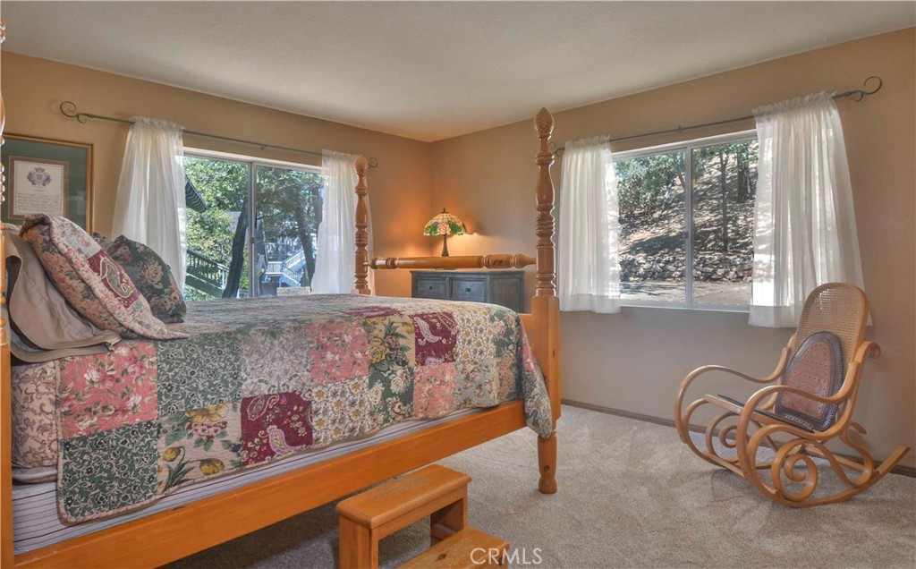 1358 Golden Rule Lane Property Photo 13