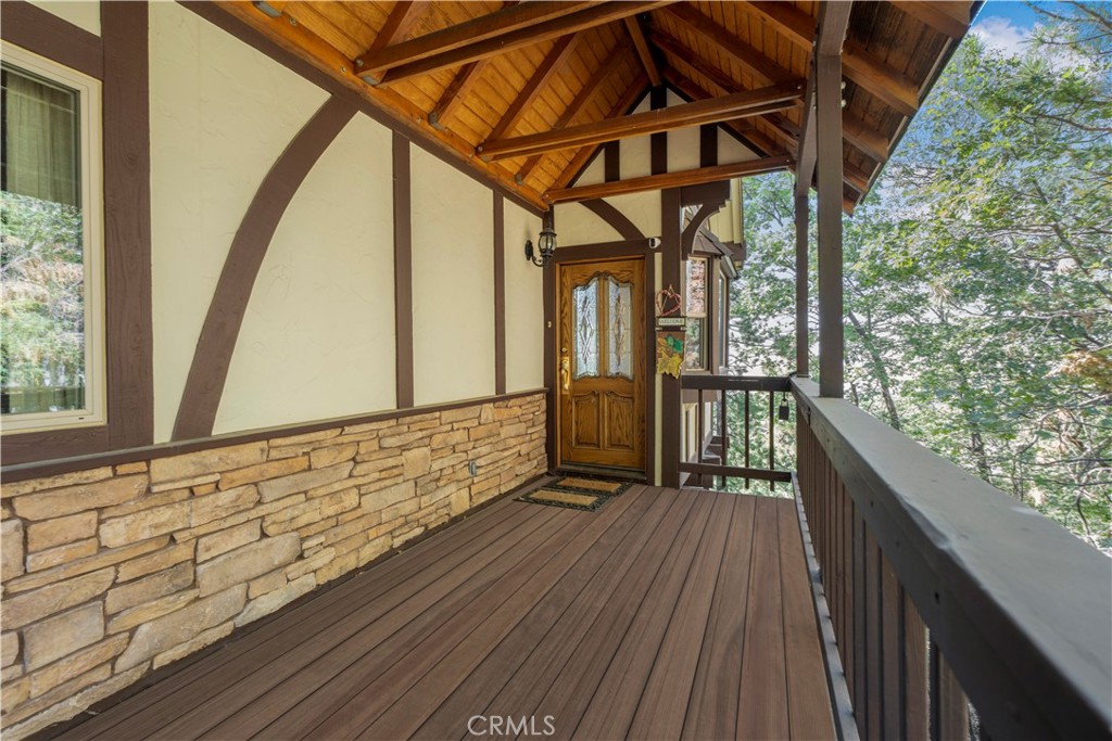 28992 Banff Dr Property Photo 6