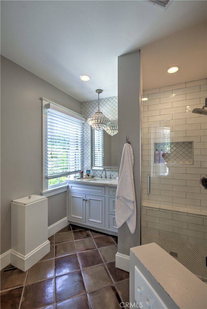 1205 W Highland Property Photo 37