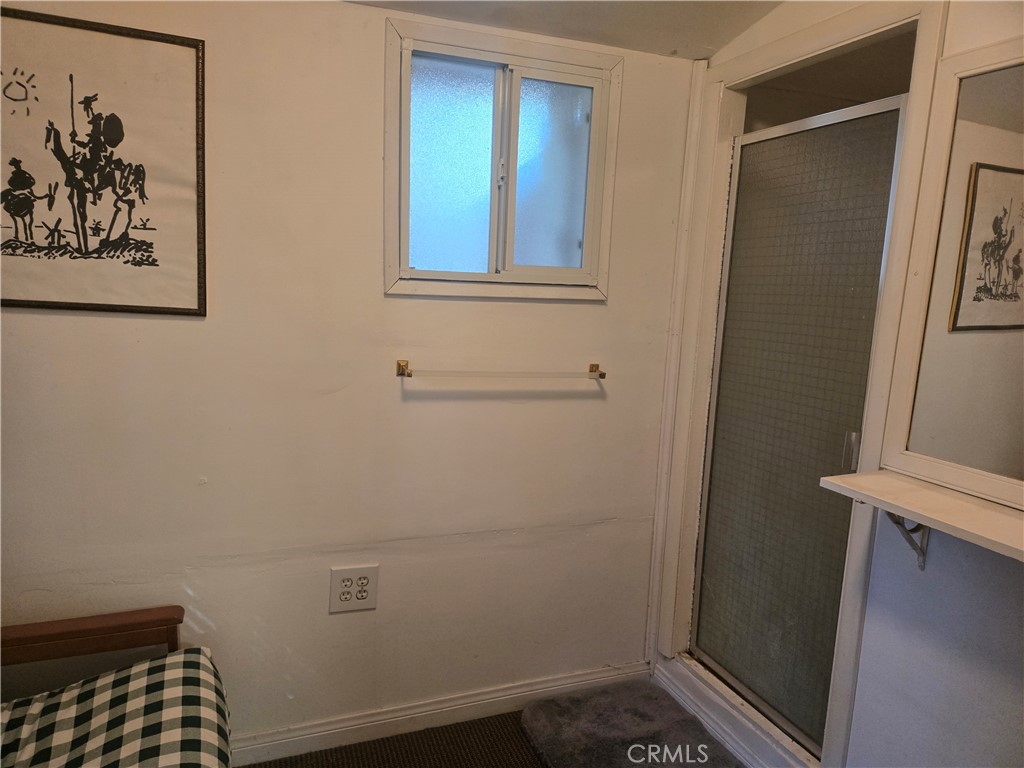 25035 Moon Drive Property Photo 8