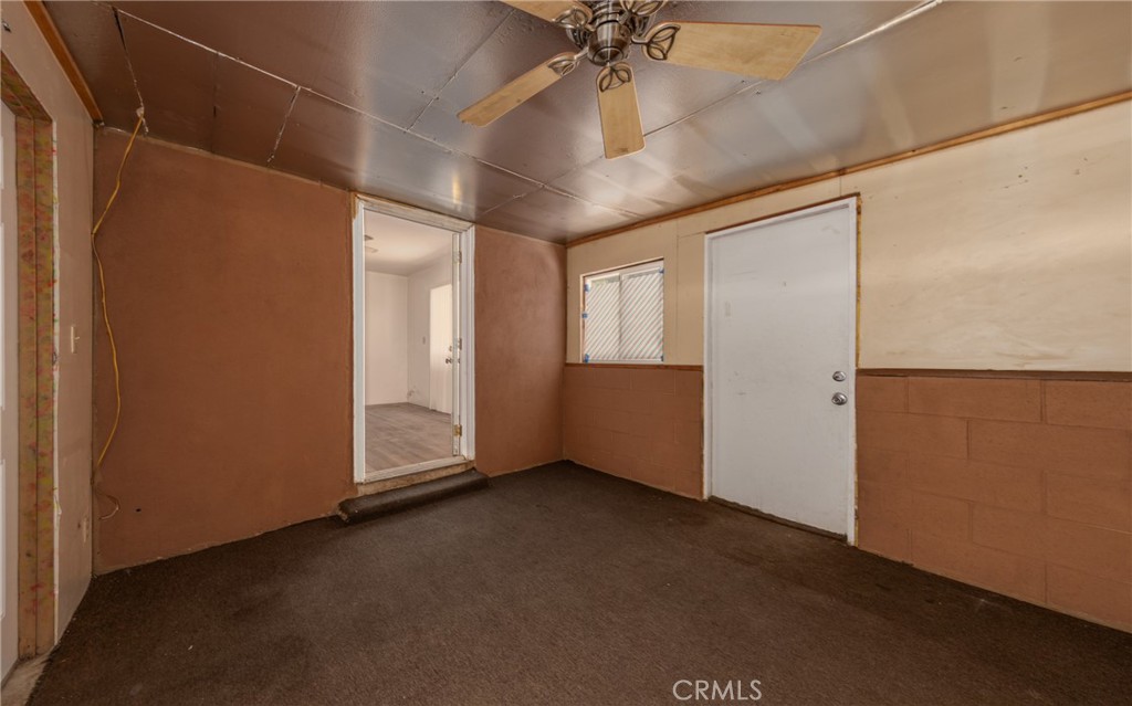 322 E 11th Street Property Photo 12