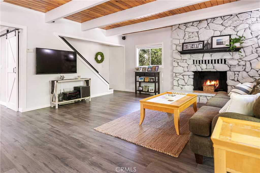 568 Grass Valley Road Property Photo 3