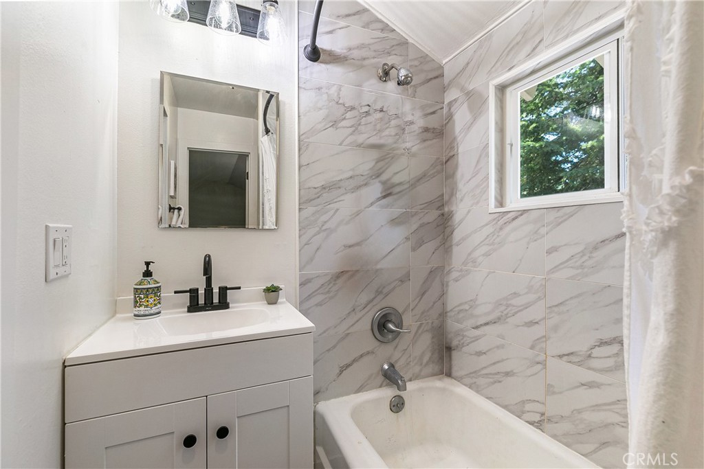 568 Grass Valley Road Property Photo 21