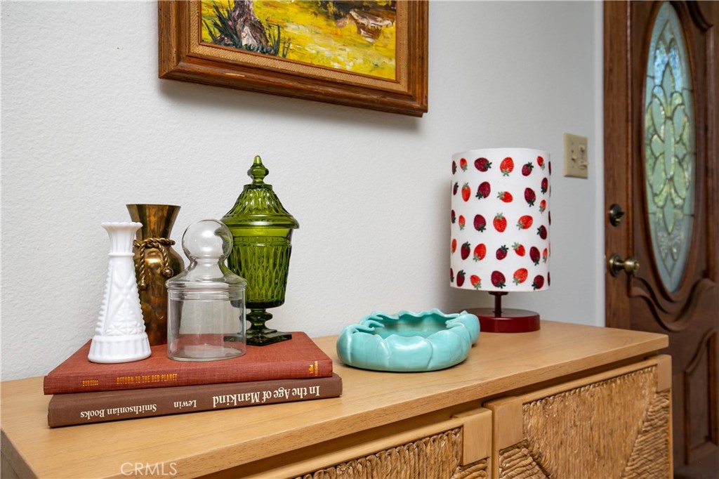 46404 Kings Canyon Road Property Photo 5