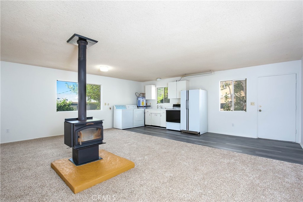 46404 Kings Canyon Road Property Photo 26