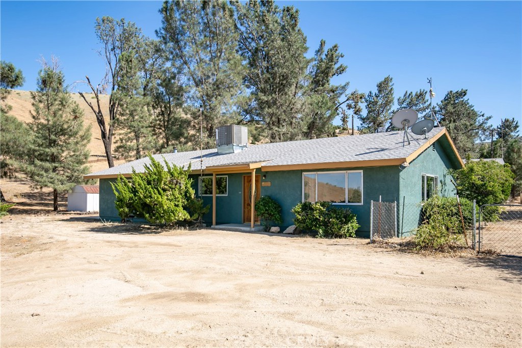 46404 Kings Canyon Road Property Photo 35