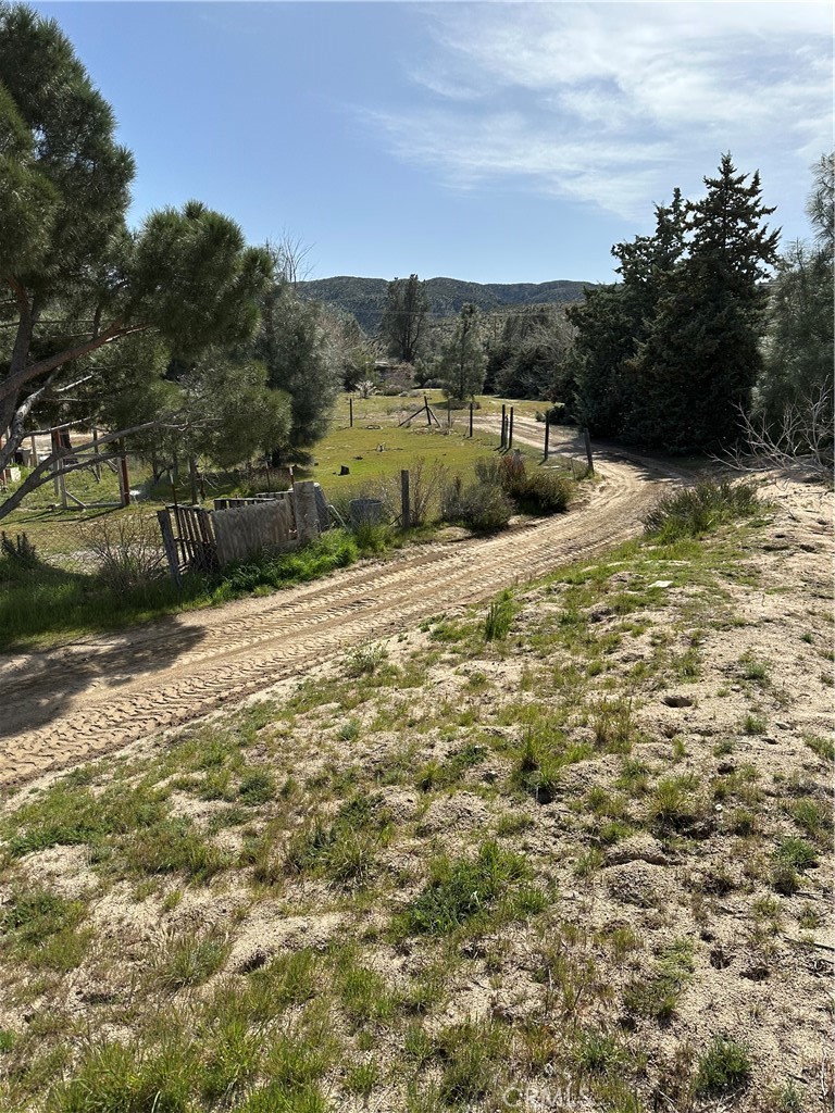 46404 Kings Canyon Road Property Photo 40