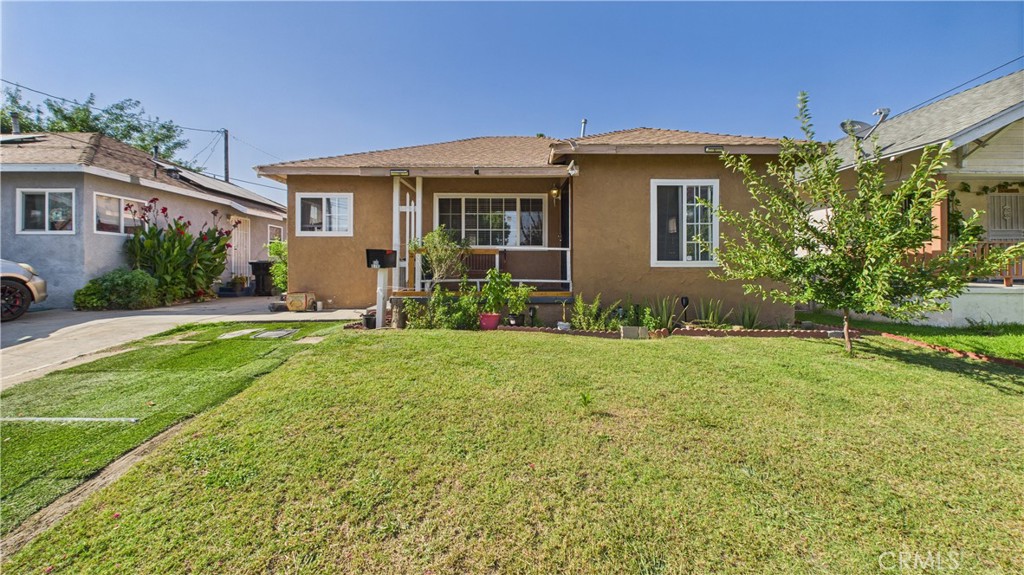 636 Olive Street Property Photo 1
