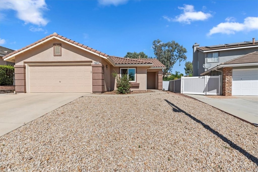 27185 Buffalo Trail Property Photo 1