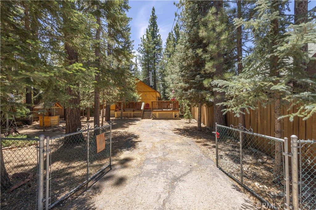 1004 Sugarloaf Boulevard Property Photo 1