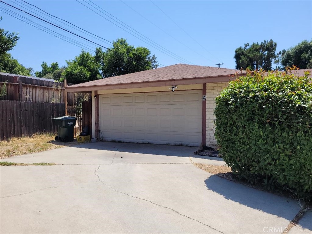 2178 Anne Place Property Photo 3