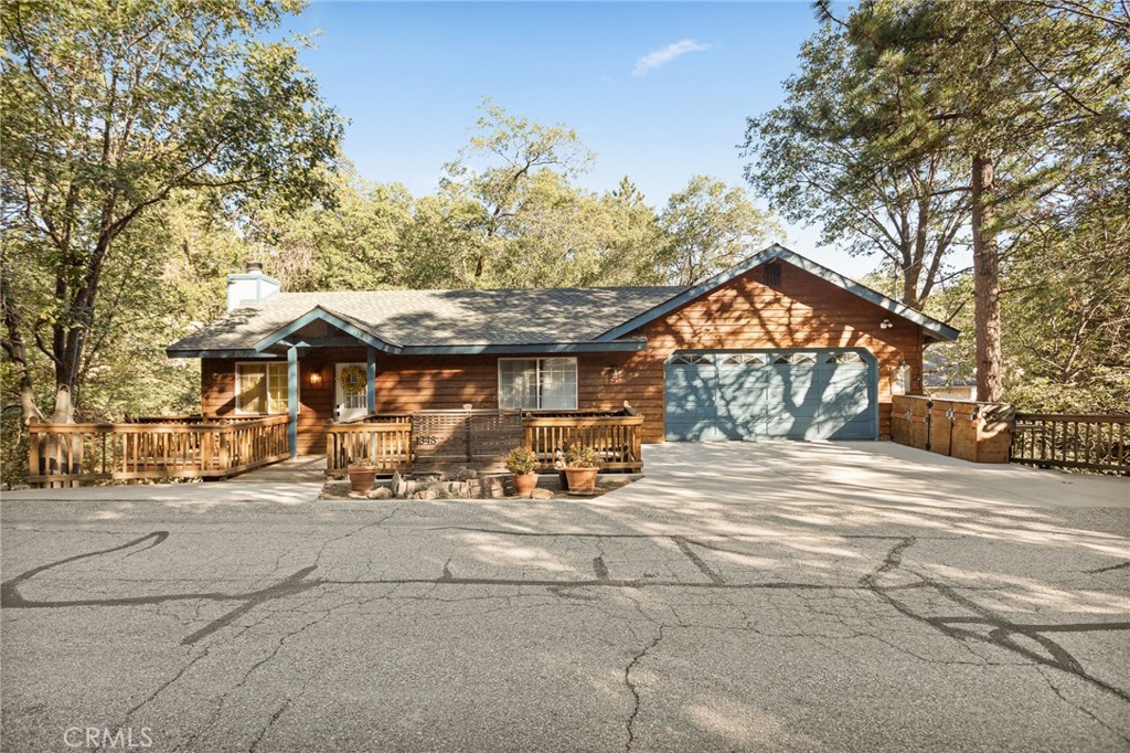 1348 Manzanita Way Property Photo 1