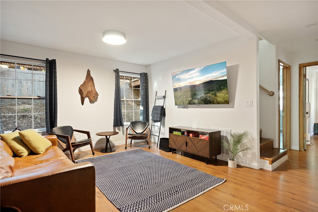 1348 Manzanita Way Property Photo 7