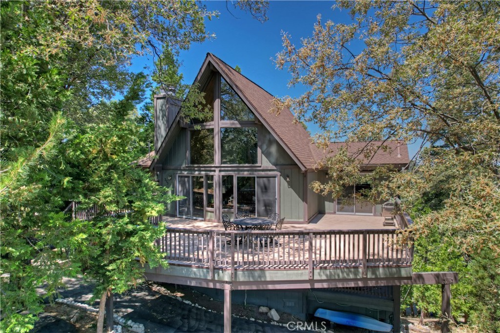 273 Shasta Drive Property Photo 8