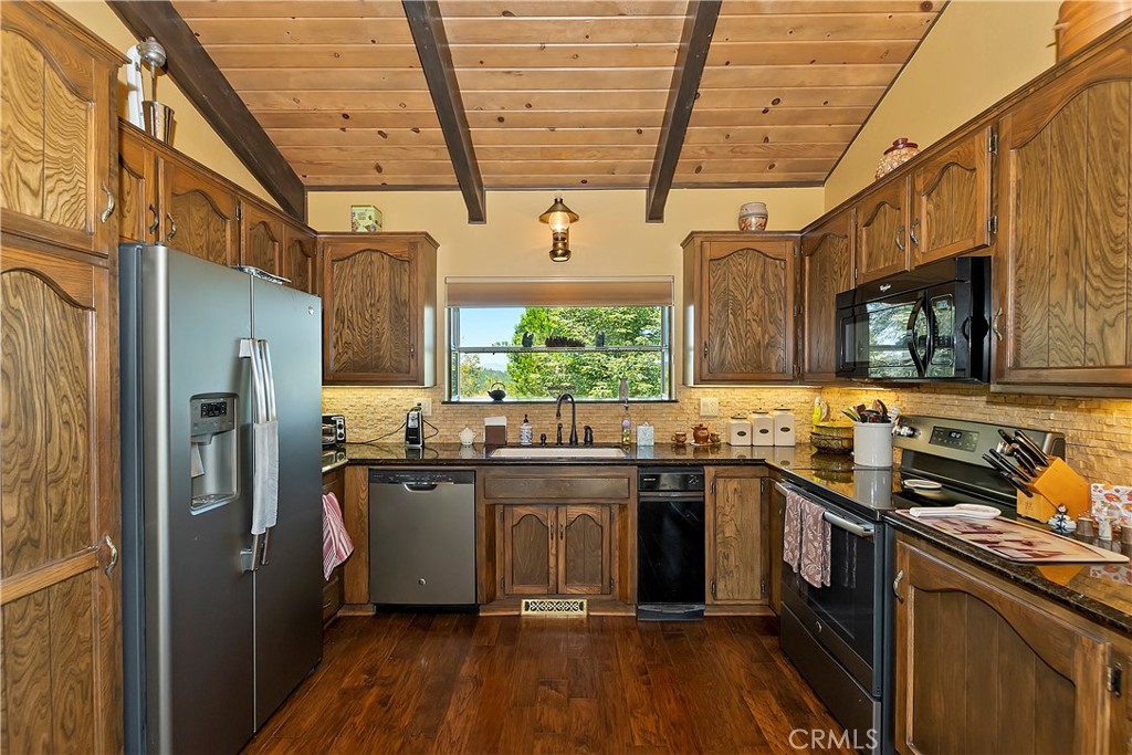 273 Shasta Drive Property Photo 16