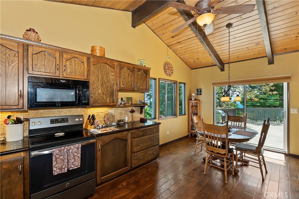 273 Shasta Drive Property Photo 18