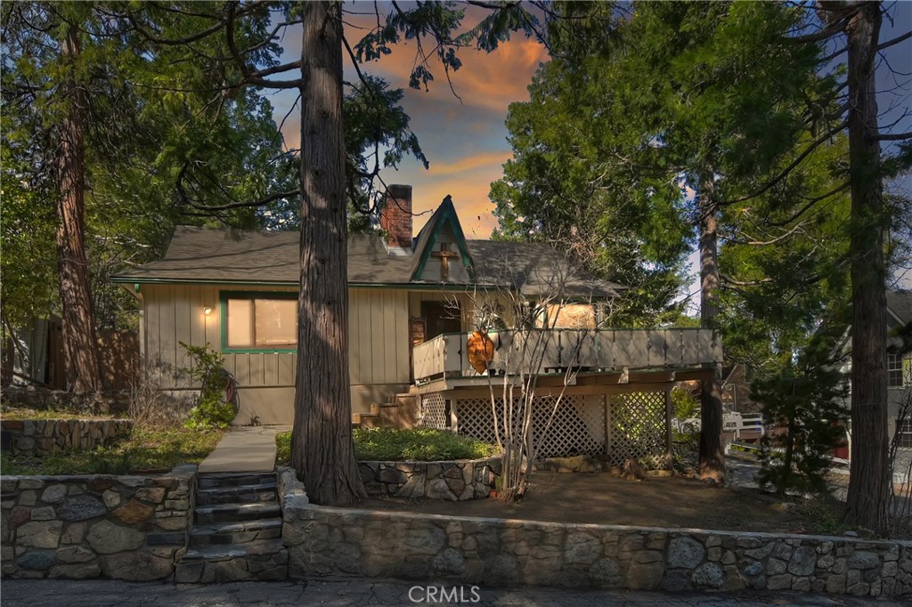 292 Heliotrope Drive Property Photo 1