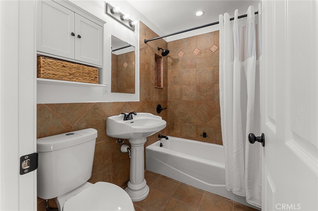 604 Sequoia Street Property Photo 19