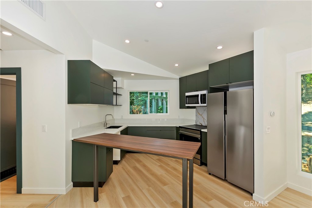 441 Oriole Drive 1 Property Photo 13