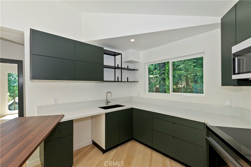 441 Oriole Drive 1 Property Photo 14