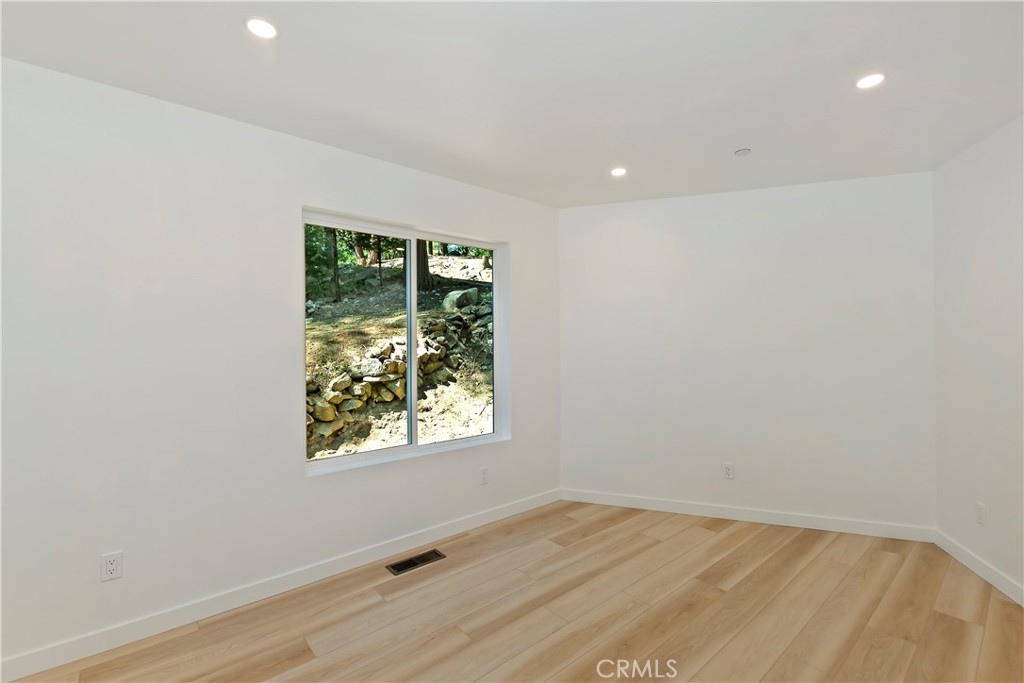 441 Oriole Drive 1 Property Photo 29