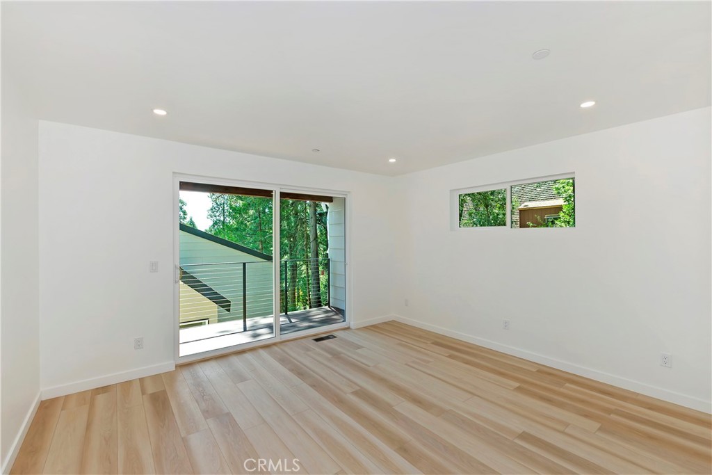 441 Oriole Drive 1 Property Photo 32