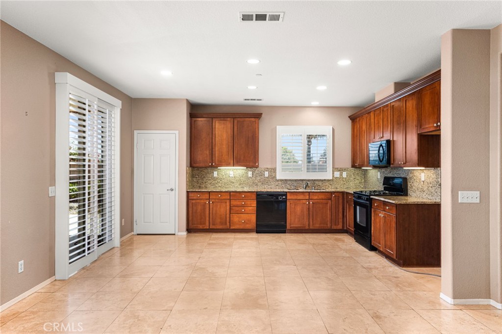 1909 Crystal Cove Court Property Photo 10