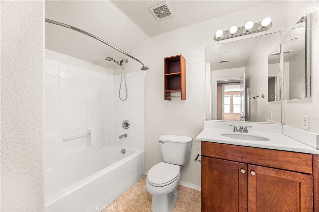 1909 Crystal Cove Court Property Photo 28