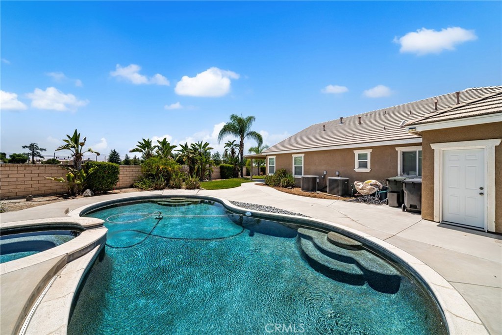 1909 Crystal Cove Court Property Photo 31