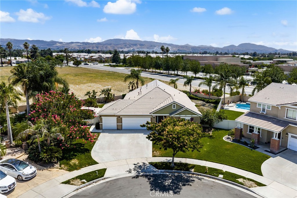 1909 Crystal Cove Court Property Photo 40