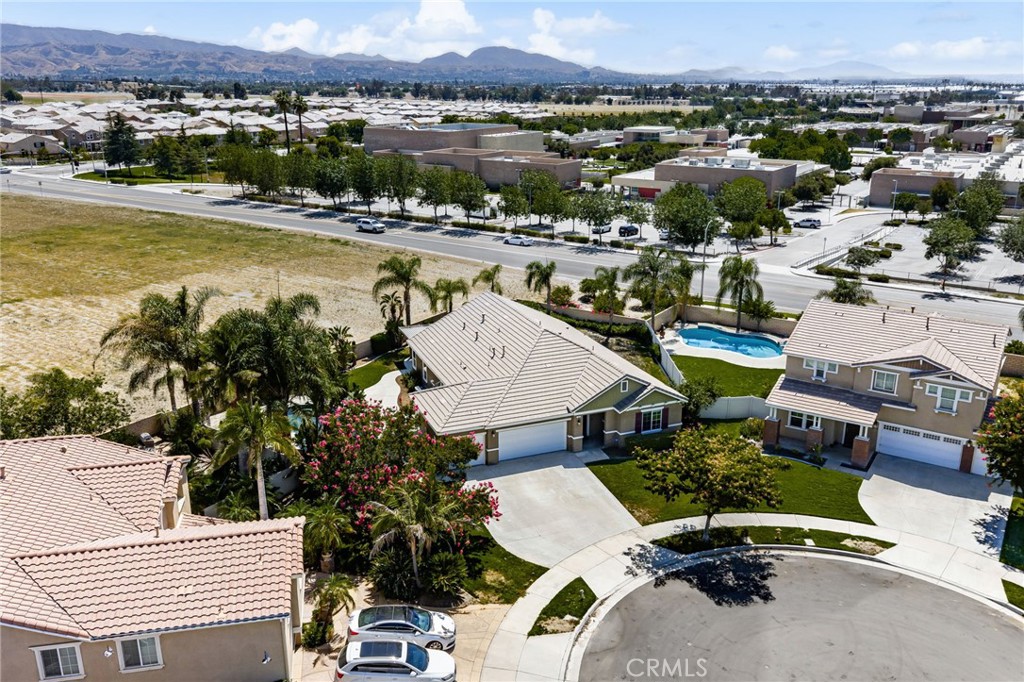 1909 Crystal Cove Court Property Photo 41