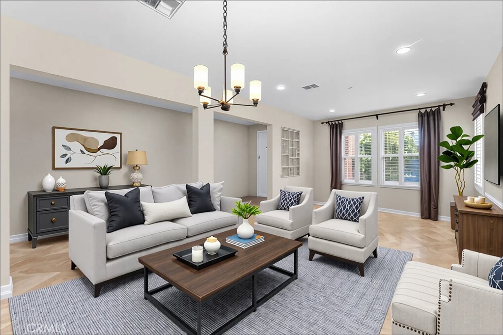 1581 Margit Street Property Photo 10