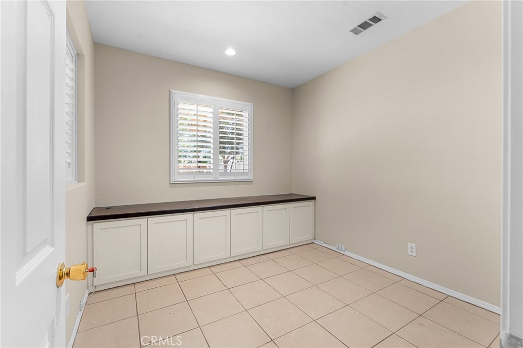 1581 Margit Street Property Photo 15