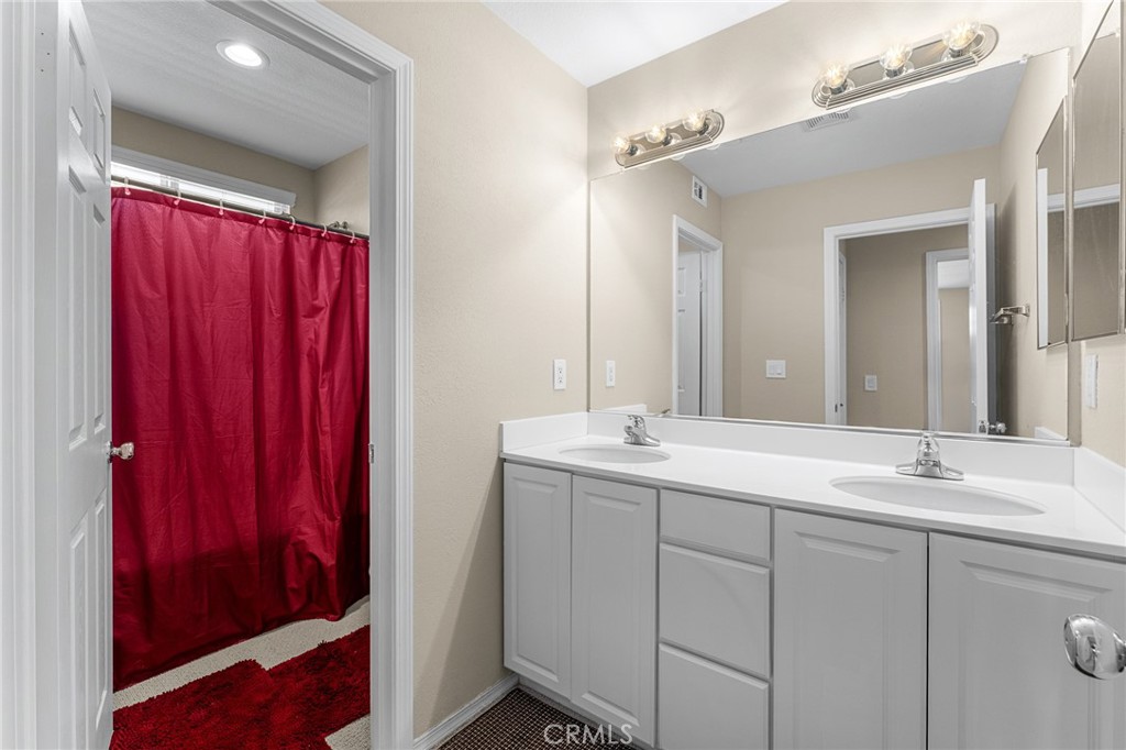 1581 Margit Street Property Photo 29