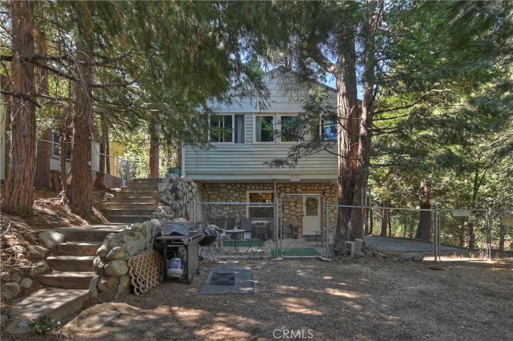 24891 Felsen Drive Property Photo 5