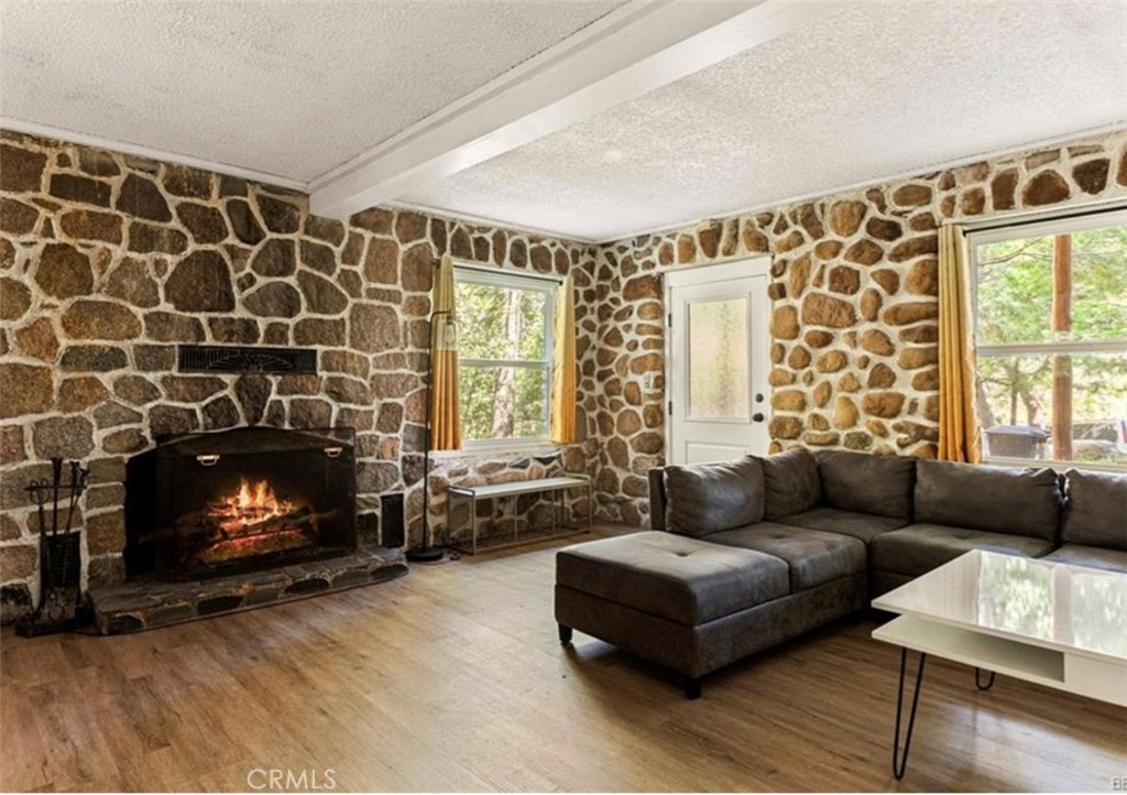 24891 Felsen Drive Property Photo 8