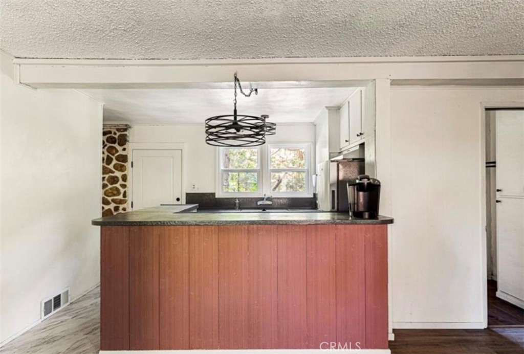 24891 Felsen Drive Property Photo 10