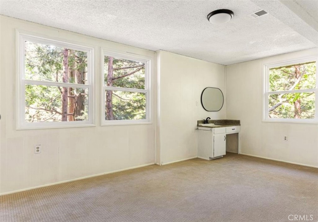 24891 Felsen Drive Property Photo 18