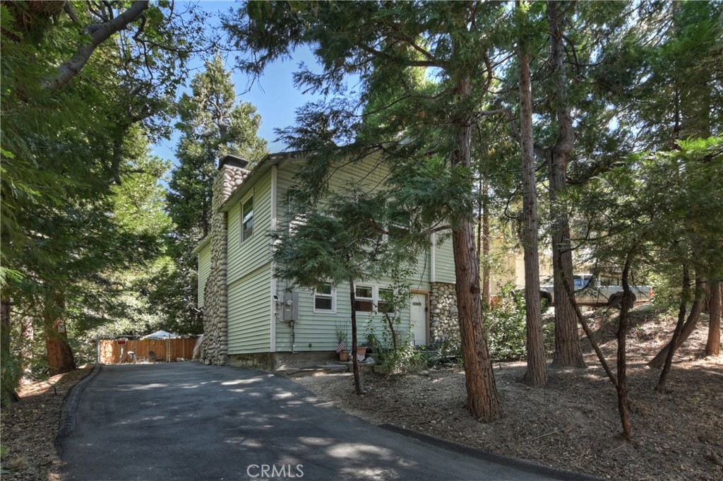 24891 Felsen Drive Property Photo 32