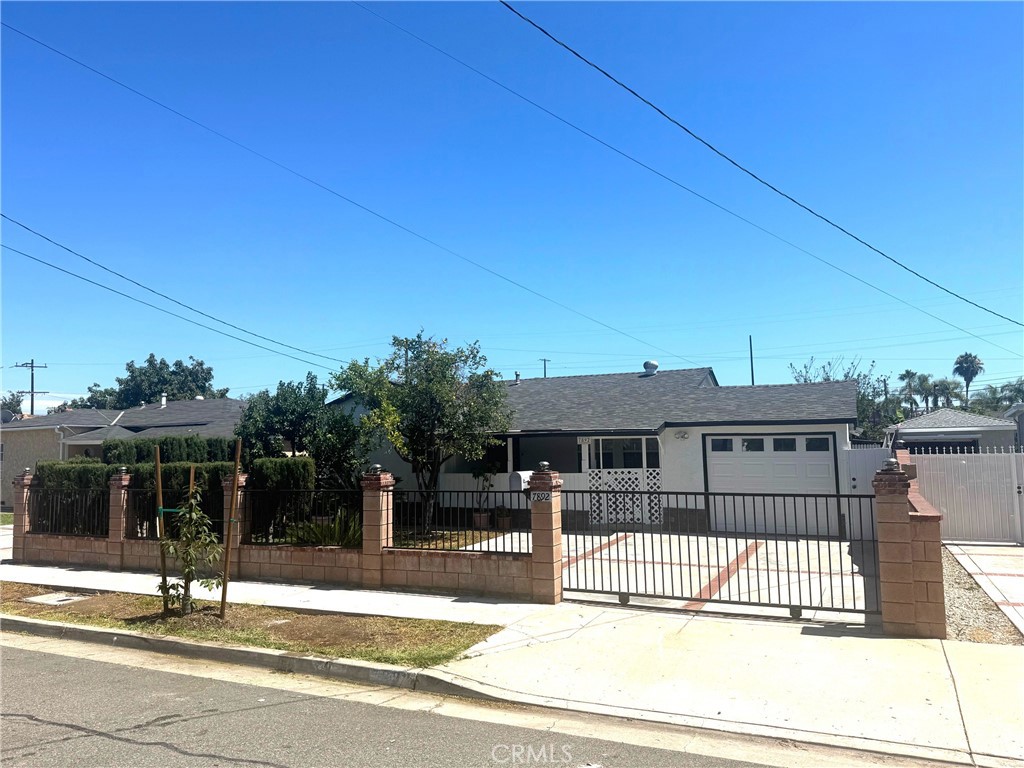 7892 8th Street Property Photo 1