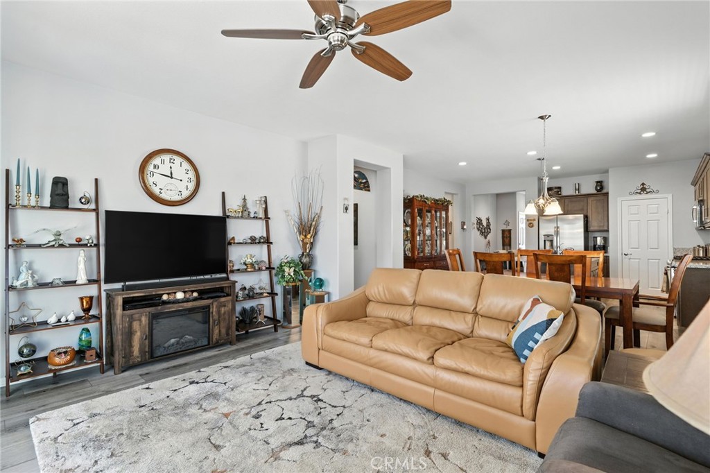 1616 Rosemary Property Photo 15