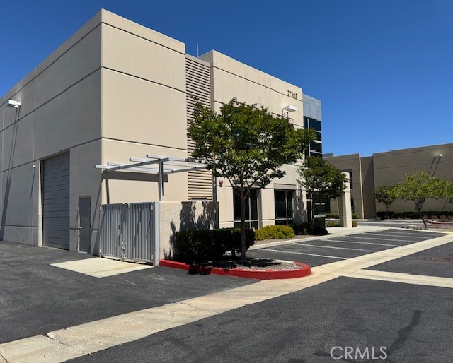 27383 Via Industria J2 Property Photo 2