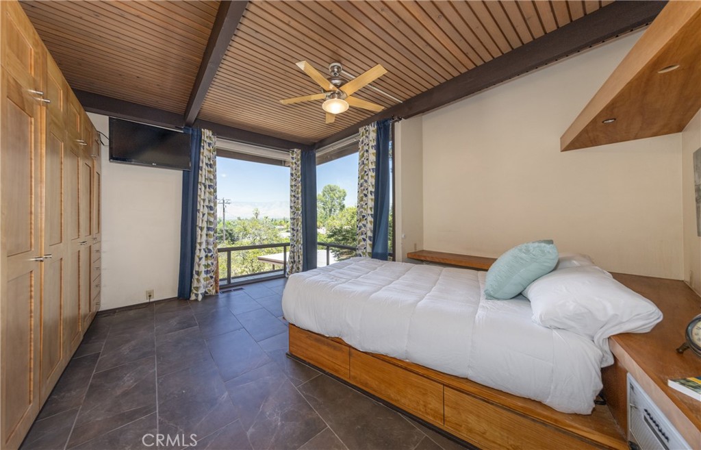 1653 W Cypress Avenue Property Photo 13