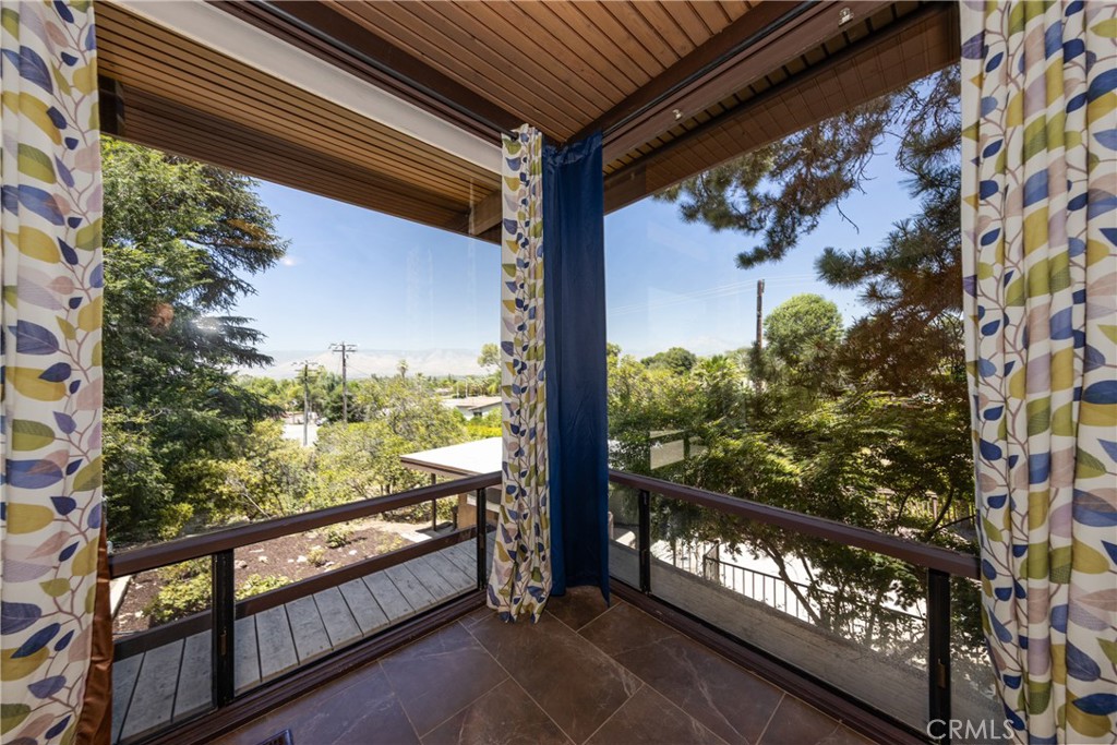 1653 W Cypress Avenue Property Photo 14