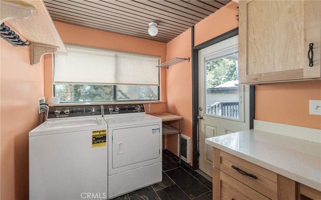 1653 W Cypress Avenue Property Photo 23