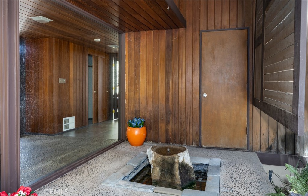 1653 W Cypress Avenue Property Photo 25