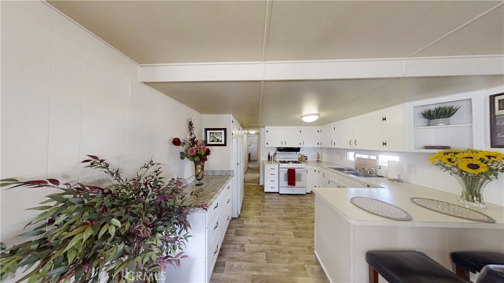10675 Bryant Street 61 Property Photo 7